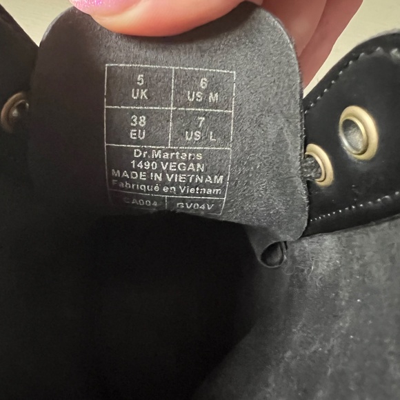 DOC MARTENS 1460 WOMEN'S SMOOTH LEATHER LACE UP BOOTS (VEGAN) - Picture 10 of 10